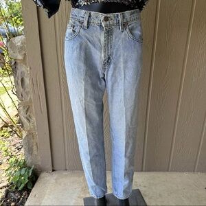 Vintage Levi’s 550 Jeans Size 28 Relaxed Fit Tapered Leg Light Wash